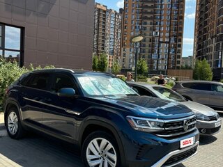 2020 Volkswagen Atlas Cross Sport I, синий, 3650000 рублей, вид 1