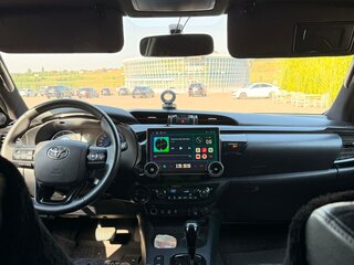 2017 Toyota Hilux VIII, чёрный, 3400000 рублей, вид 4
