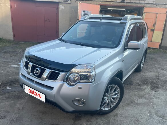 2012 Nissan X-Trail II Рестайлинг, серебристый, 1800000 рублей - вид 1