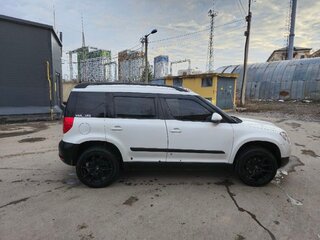 2013 Skoda Yeti I, белый, 650000 рублей, вид 2