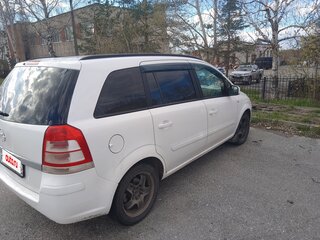 2012 Opel Zafira B Рестайлинг, белый, 500000 рублей, вид 2