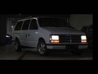1990 Dodge Caravan I, белый, 700000 рублей, вид 1