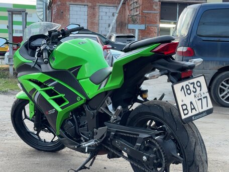 2014 Kawasaki Ninja 300, зелёный, 330000 рублей, вид 4