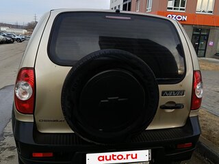 2010 Chevrolet Niva I Рестайлинг, золотистый, 500000 рублей, вид 3