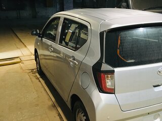 2019 Daihatsu Mira e:S II, серебристый, 850000 рублей, вид 5