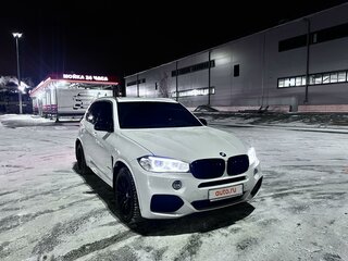 2013 BMW X5 50i III (F15), белый, 3020000 рублей, вид 2