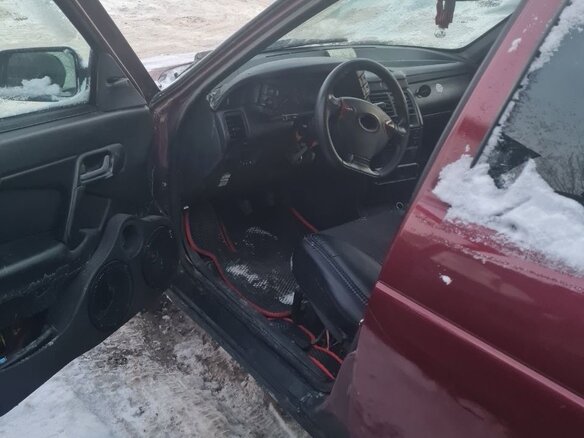 2005 Lada (ВАЗ) 2112, красный, 60000 рублей - вид 3