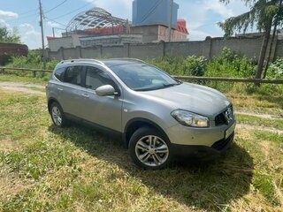 2012 Nissan Qashqai+2 I Рестайлинг, серебристый, 2000000 рублей, вид 1