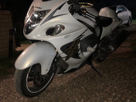 2008 Suzuki GSX 1300 R Hayabusa, белый, 800000 рублей, вид 1