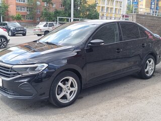 2020 Volkswagen Polo VI, чёрный, 1600000 рублей, вид 1