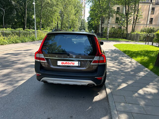 2014 Volvo XC70 II Рестайлинг, коричневый, 2500000 рублей, вид 4
