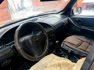2012 Chevrolet Niva I Рестайлинг, серебристый, 480000 рублей, вид 4