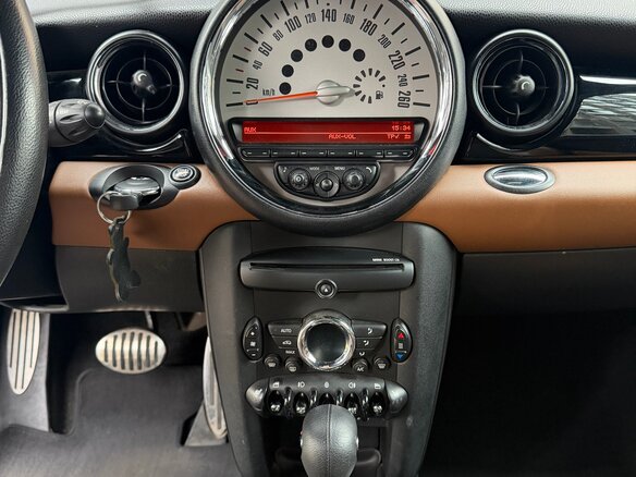 2012 Mini Hatch Cooper S II (R56) Рестайлинг, коричневый, 1190000 рублей - вид 14