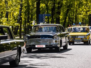 1962 ГАЗ 13 «Чайка», чёрный, 8500000 рублей, вид 1