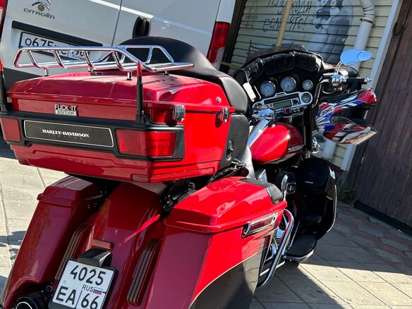 2010 Harley-Davidson Electra Glide, красный, 1150000 рублей - вид 25