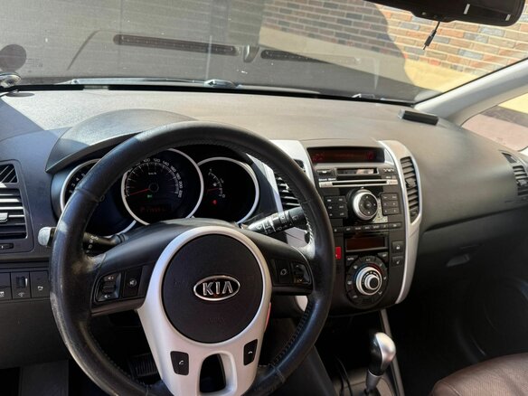 2012 Kia Venga I, коричневый, 990000 рублей - вид 8
