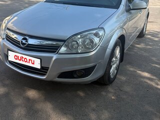 2012 Opel Astra H Рестайлинг, серебристый, 610000 рублей, вид 1