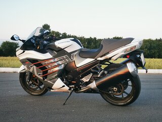 2006 Kawasaki ZX1400C, белый, 806596 рублей, вид 2