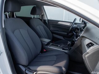 2017 Hyundai Sonata VII (LF) Рестайлинг, белый, 1890000 рублей, вид 5