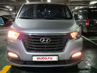 2019 Hyundai Grand Starex I Рестайлинг 2, серебристый, 3150000 рублей, вид 1