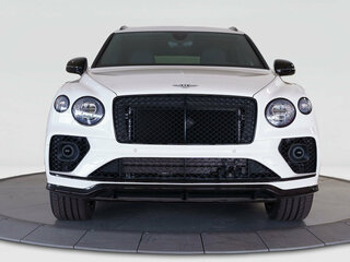 2022 Bentley Bentayga I Рестайлинг, белый, 24315351 рублей, вид 2