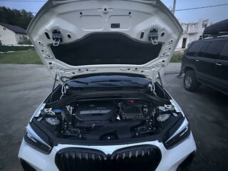 2019 BMW X1 20i xDrive II (F48) Рестайлинг, белый, 3600000 рублей, вид 1