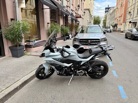 2021 BMW S 1000 XR, серебристый, 1950000 рублей, вид 2