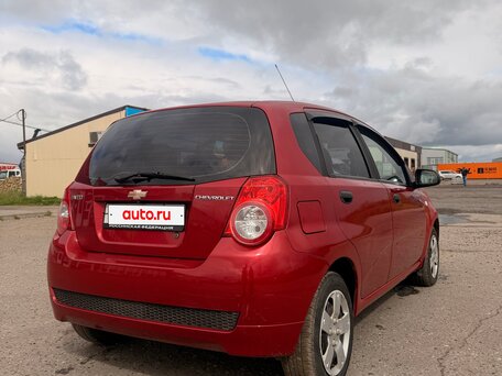 2010 Chevrolet Aveo I Рестайлинг, красный, 410000 рублей, вид 4