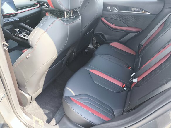 2026 Geely Coolray I Рестайлинг 2, серый, 2944990 рублей - вид 11