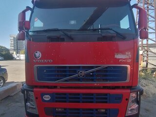 2002 Volvo FH, красный, 3100000 рублей, вид 1