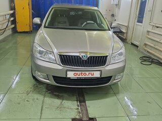 2011 Skoda Octavia II (A5) Рестайлинг, серебристый, 970000 рублей, вид 1