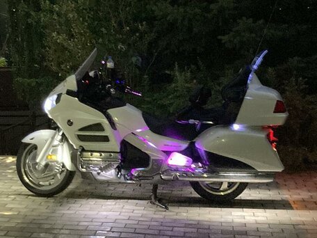 2017 Honda GL 1800 Gold Wing, белый, 2500000 рублей, вид 4