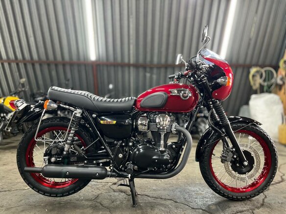 2012 Kawasaki W 800, пурпурный, 750000 рублей - вид 2