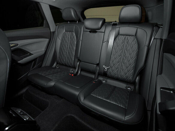 2026 Audi Q5 L III (GU), чёрный, 6399000 рублей - вид 14
