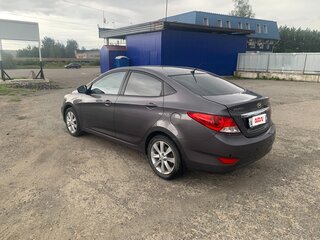 2011 Hyundai Solaris I, серый, 790000 рублей, вид 4