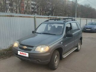 2011 Chevrolet Niva I Рестайлинг, зелёный, 800000 рублей, вид 1