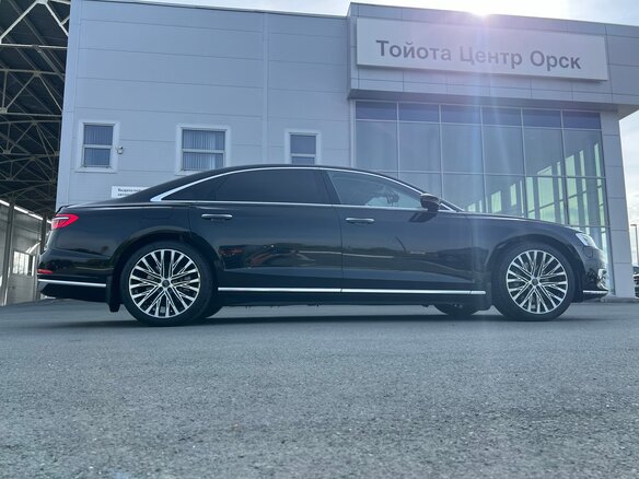 2019 Audi A8 Long 55 TFSI IV (D5), чёрный, 4750000 рублей - вид 12