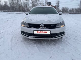 2017 Volkswagen Jetta VI Рестайлинг, белый, 1450000 рублей, вид 2