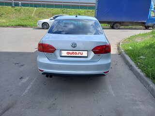 2011 Volkswagen Jetta VI, серебристый, 850000 рублей, вид 5