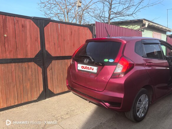 2019 Honda Fit III Рестайлинг, пурпурный, 1400000 рублей - вид 1