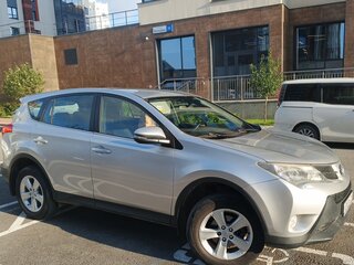 2013 Toyota RAV4 IV (XA40), серебристый, 1948000 рублей, вид 3