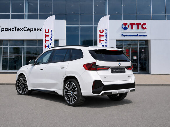 2026 BMW X1 Long 25Li xDrive III (U11/U12), белый, 6100000 рублей - вид 6