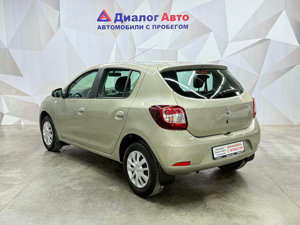 2020 Renault Sandero II Рестайлинг, бежевый, 975000 рублей - вид 3