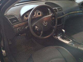 2004 Mercedes-Benz E-Класс 320 III (W211, S211), чёрный, 1350000 рублей, вид 5