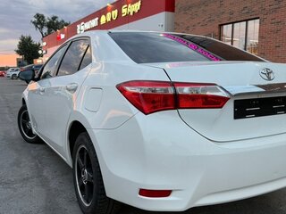 2014 Toyota Corolla XI (E160, E170, E180), белый, 1100000 рублей, вид 3