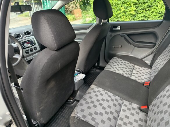2009 Ford Focus II Рестайлинг, серый - вид 12