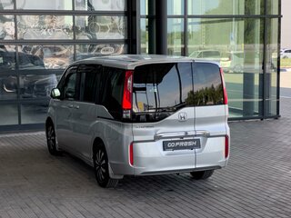 2015 Honda Stepwgn V, серый, 1620000 рублей, вид 4