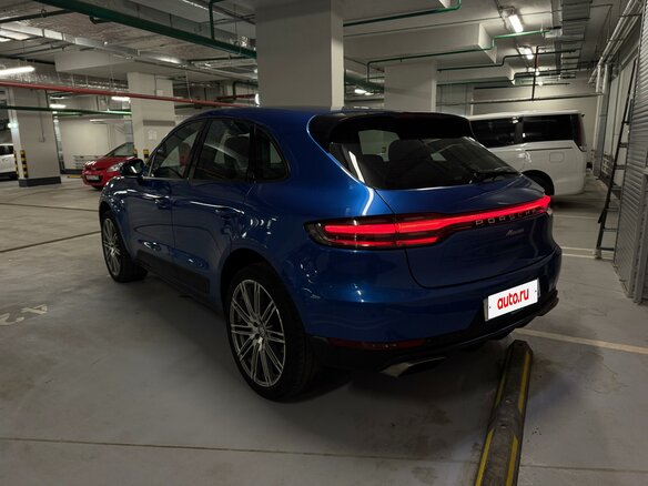 2021 Porsche Macan I Рестайлинг, синий, 4160000 рублей - вид 10