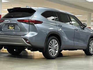 2022 Toyota Highlander IV (XU70), серебристый, 9594243 рублей, вид 3