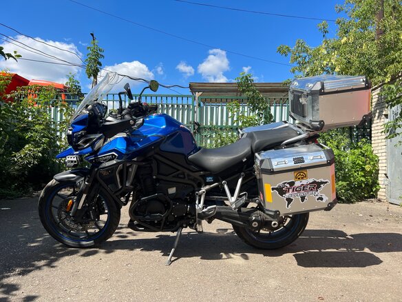 2016 Triumph Tiger 1200, синий, 850000 рублей